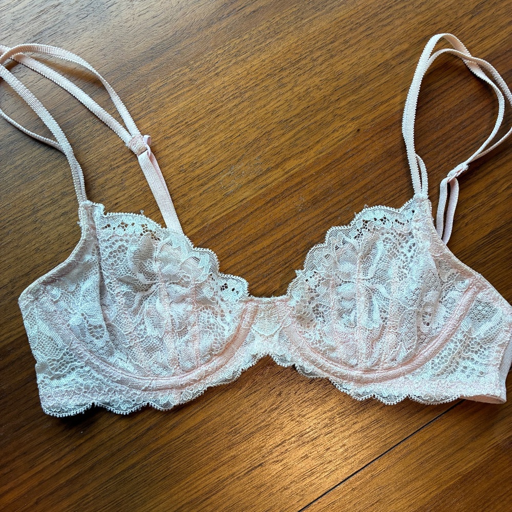 Victoria Secret PINk Pale Pink lace bra